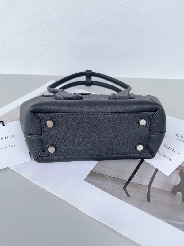 HOT SALE BOTTEGA VENETA MINI ARCO