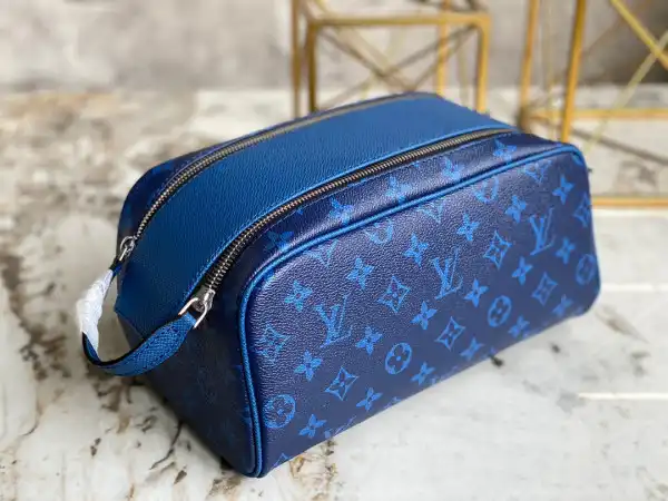 Frstbag ru LOUIS VUITTON DOPP KIT TOILET POUCH