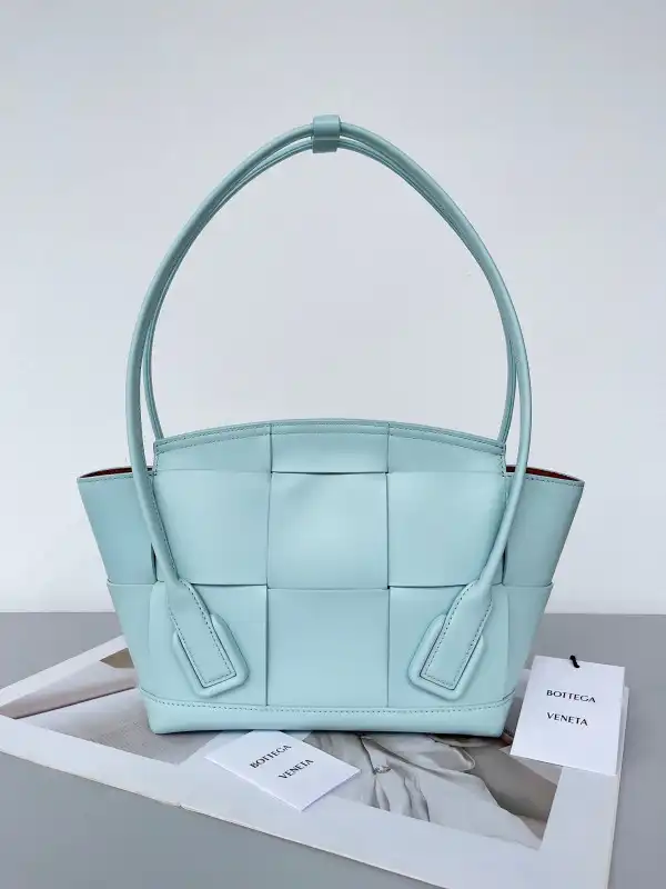 BOTTEGA VENETA ARCO