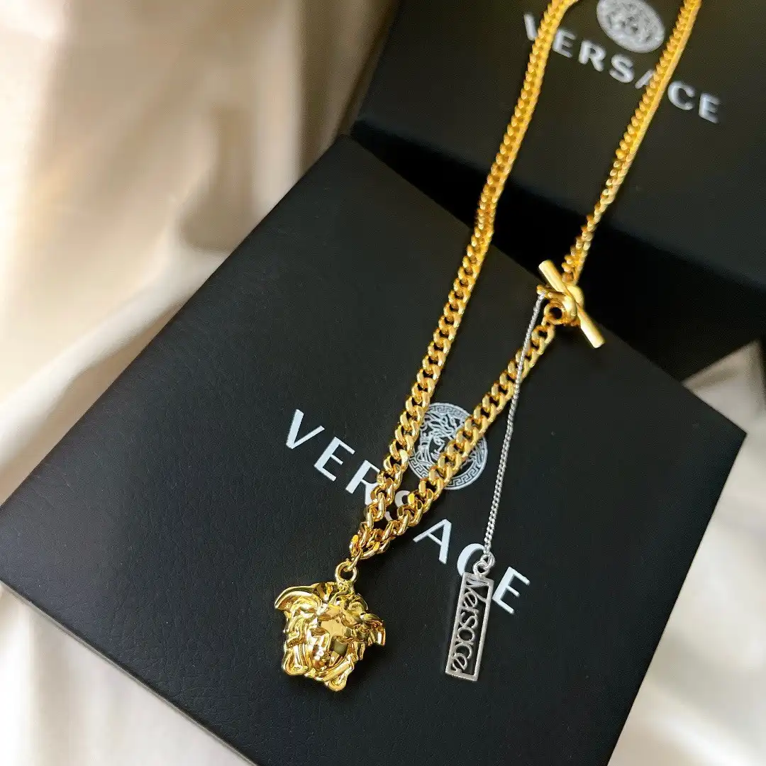 First bag ru VERSACE NECKLACE