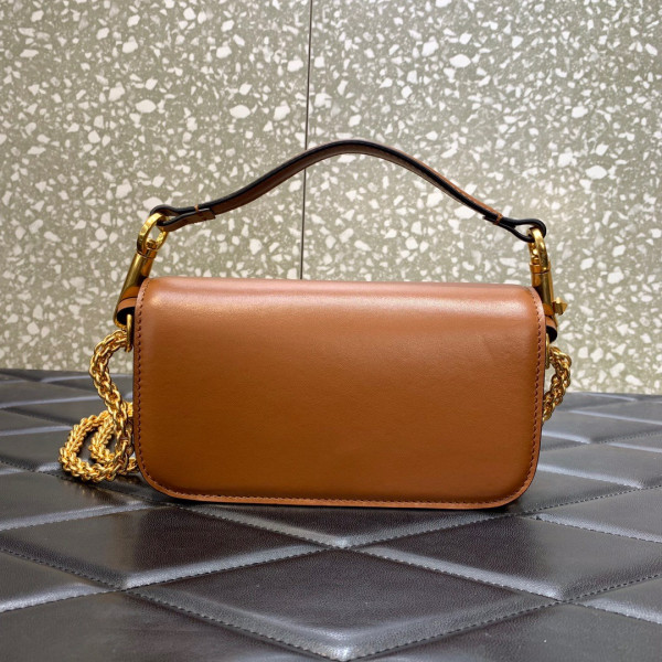 HOT SALE VALENTINO LOCÒ SMALL SHOULDER BAG IN CALFSKIN