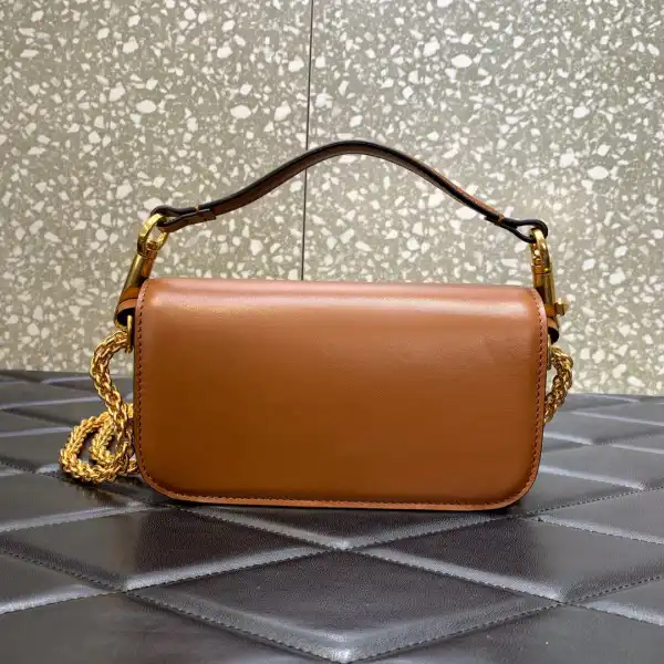 Frstbag ru VALENTINO LOCÒ SMALL SHOULDER BAG IN CALFSKIN