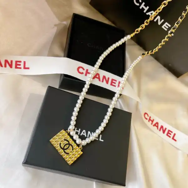 Bagsoffer CL NECKLACE