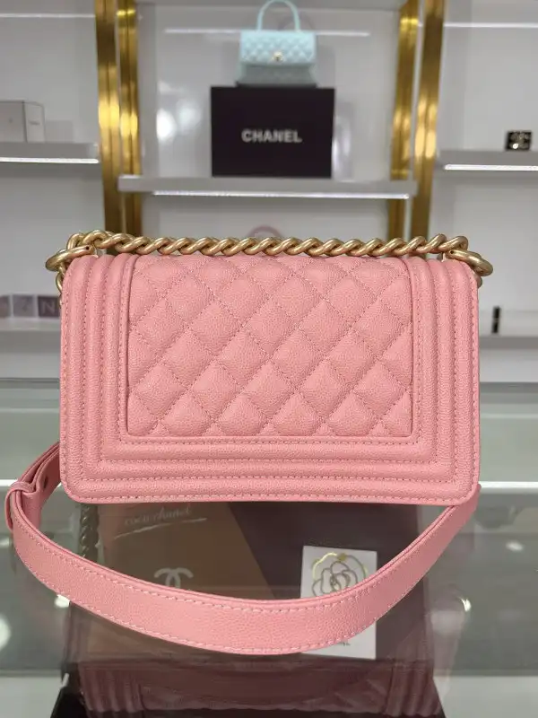 First bag ru CHANEL BOY BAG 20CM