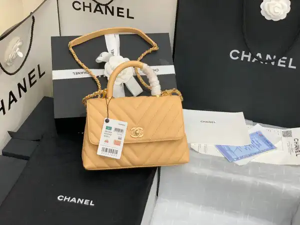 CHANEL COCO HANDLE BAG