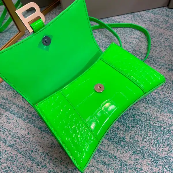 Yupoo bagsoffer BALENCIAGA HOURGLASS