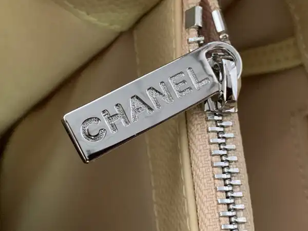 CHANEL TOTE BAG