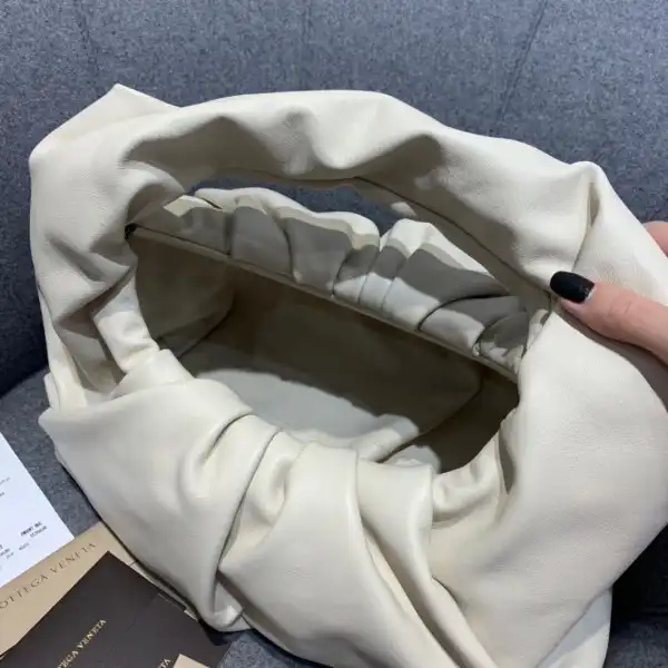 First bag ru BOTTEGA VENETA BV JODIE