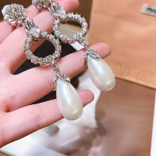 Yupoo bagsoffer MIU MIU EARRINGS