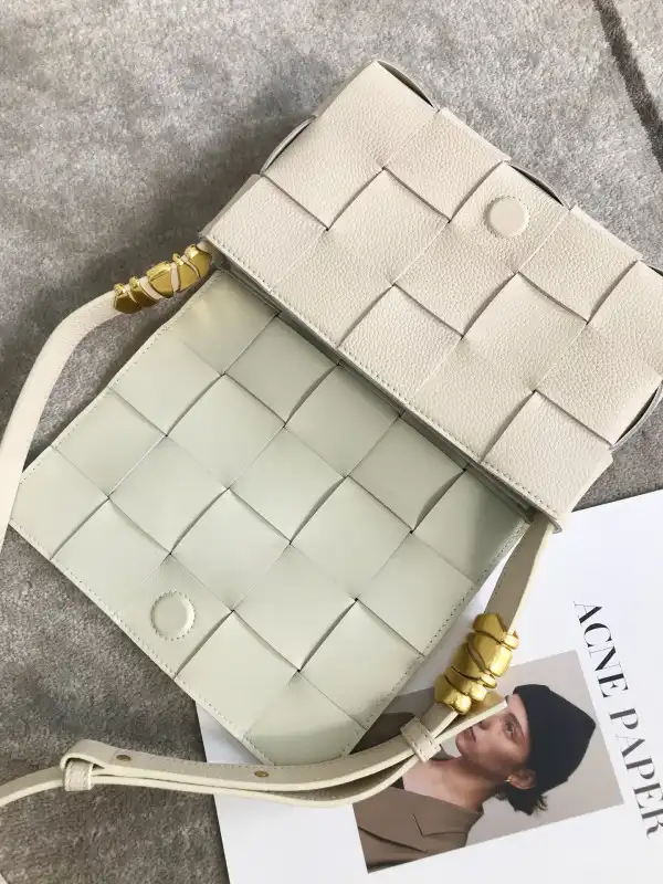 Yupoo bagsoffer BOTTEGA VENETA CASSETTE