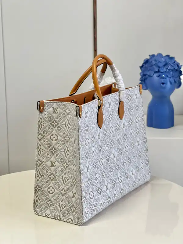 AAA Pruses Bags LOUIS VUITTON ONTHEGO GM