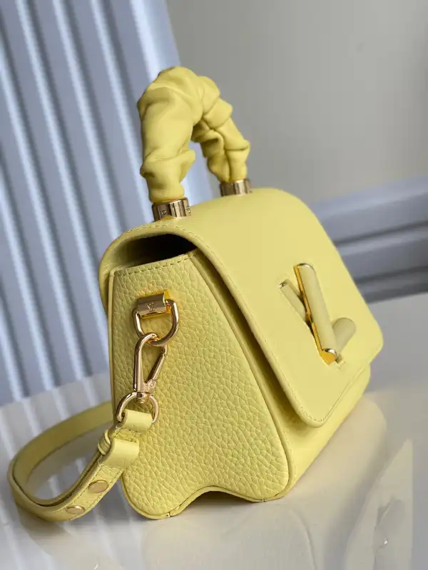 Affordable LOUIS VUITTON TWIST PM