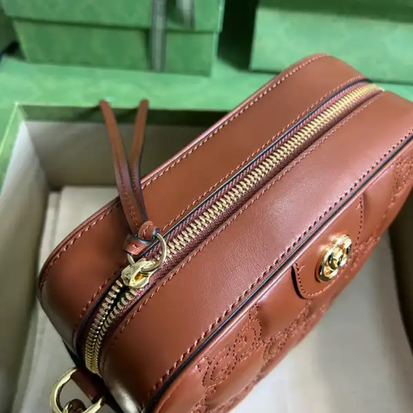 Gucci GG matelassé leather shoulder bag