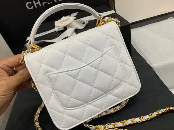 Firstbag Ru CHANEL FLAP BAG