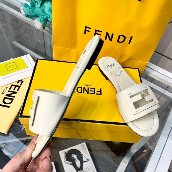 HOT SALE Fendi Signature