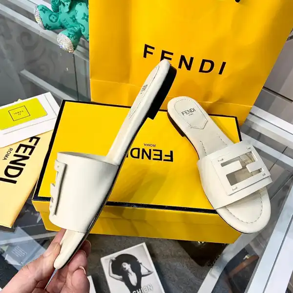 Fendi Signature