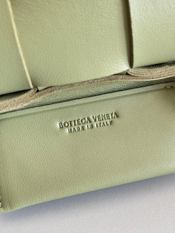 HOT SALE BOTTEGA VENETA Candy mini Cassette-12*8*4cm