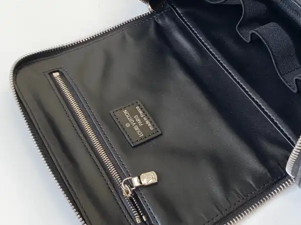 Cheap LOUIS VUITTON TOILETRY POUCH