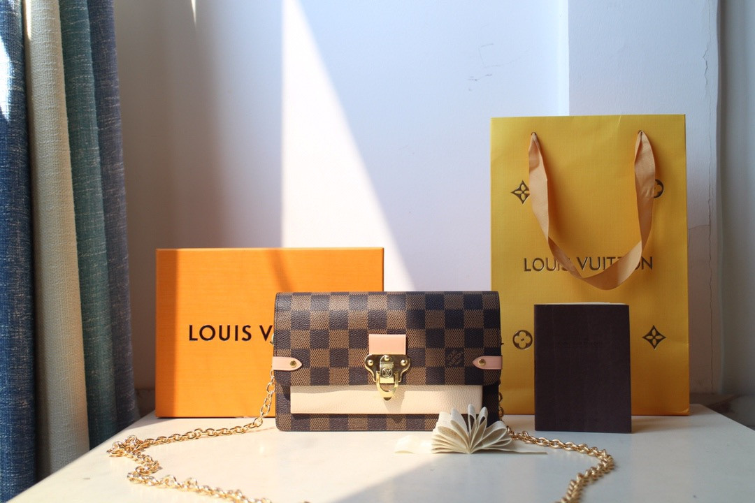 HOT SALE LOUIS VUITTON VAVIN CHAIN WALLET