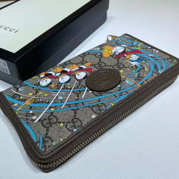 Disney x Gucci Donald Duck wallet