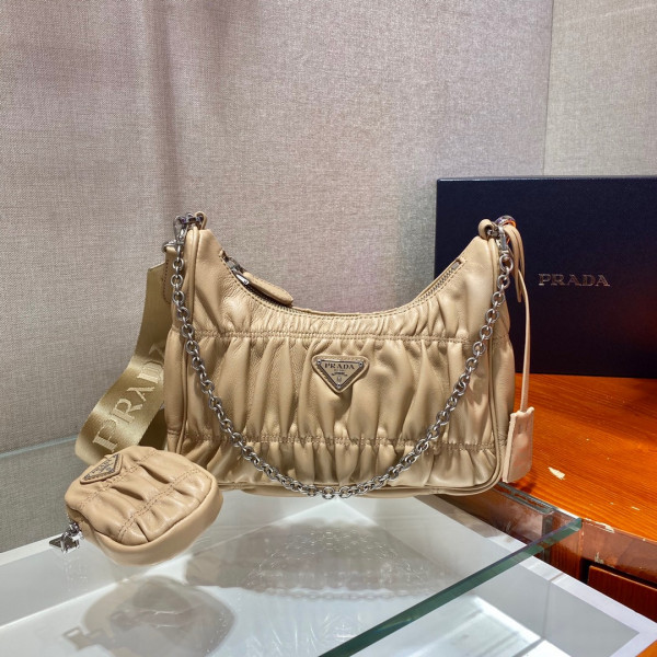 HOT SALE PRADA Re-Edition 2005 raffia bag