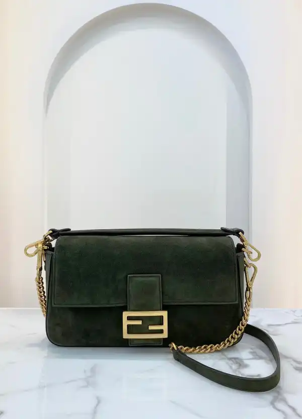 Bagsoffer FENDI BAGUETTE