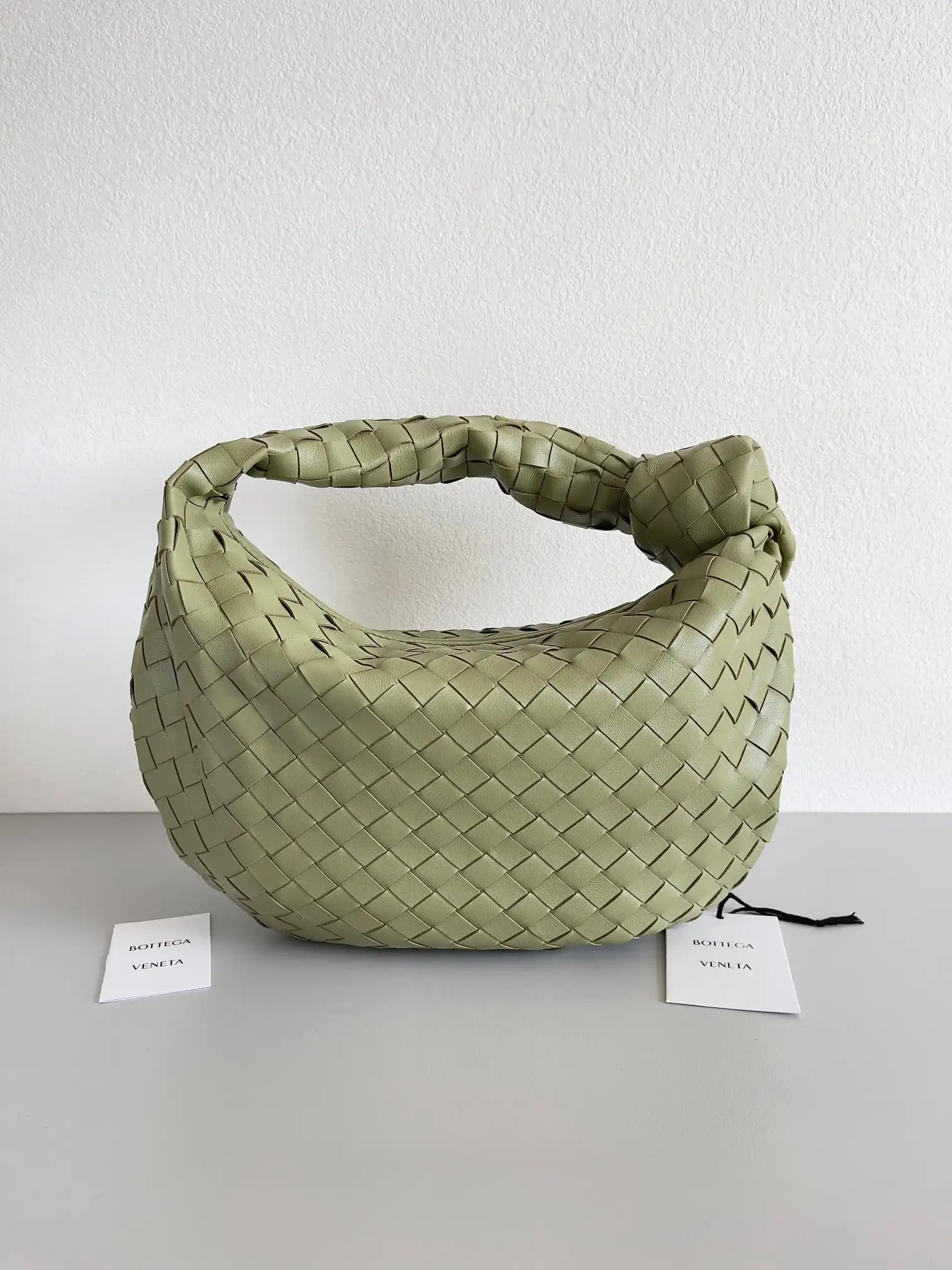 First bag ru BOTTEGA VENETA Teen Jodie