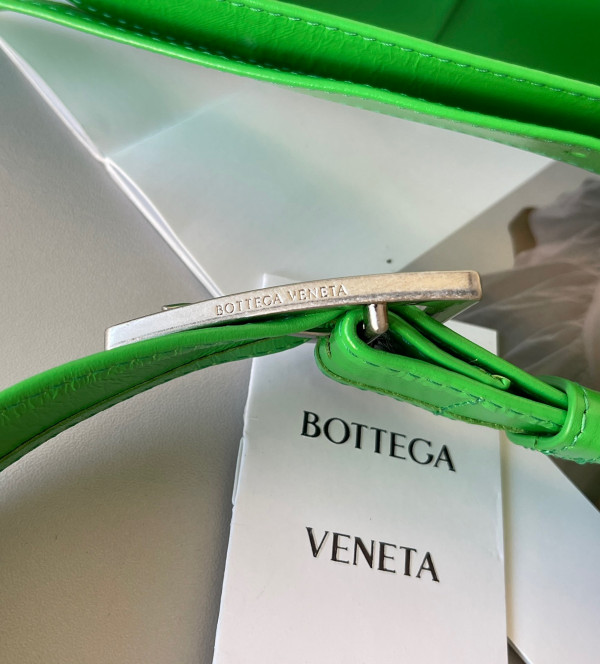 HOT SALE BOTTEGA VENETA CASSETTE