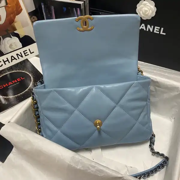 CHANEL 19 FLAP BAG