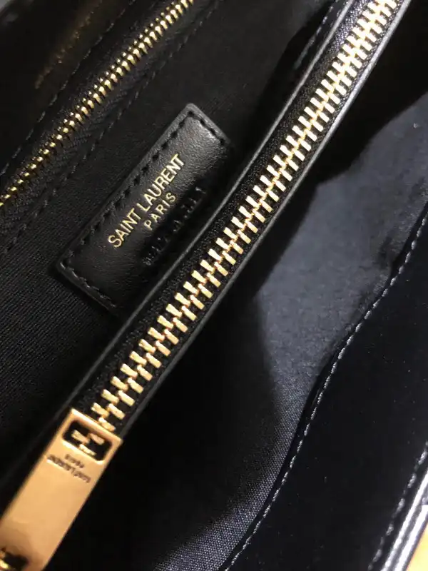 First bag ru YSL LOULOU MEDIUM