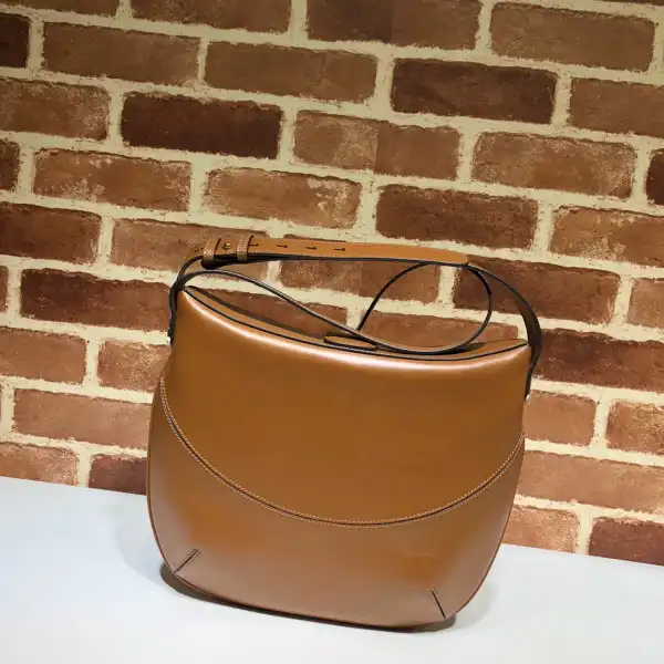 Affordable GUCCI Arli Shoulder Bag