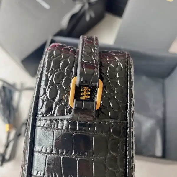 YSL LOU CAMERA BAG-23*16*6CM