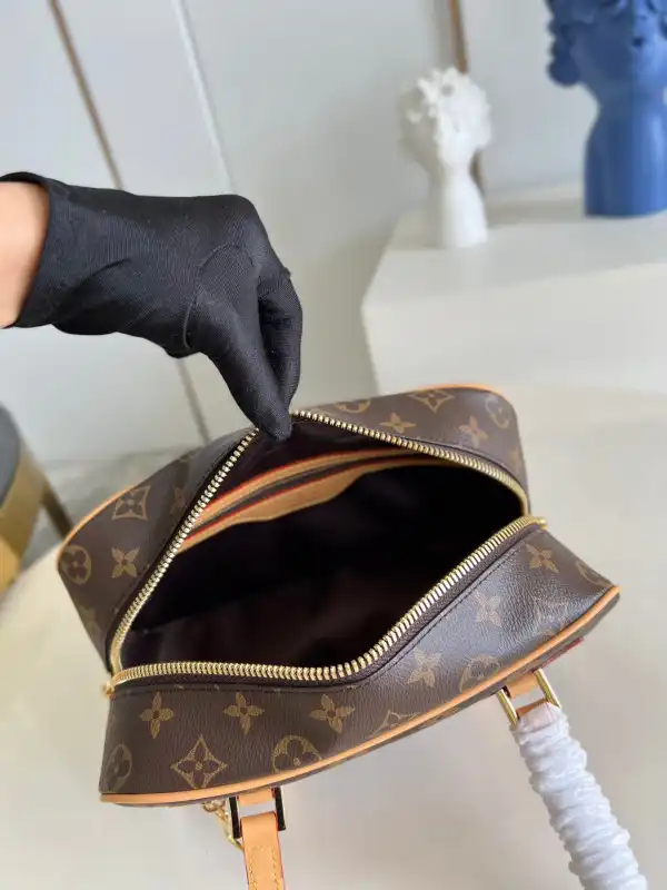 Rep LOUIS VUITTON CITE