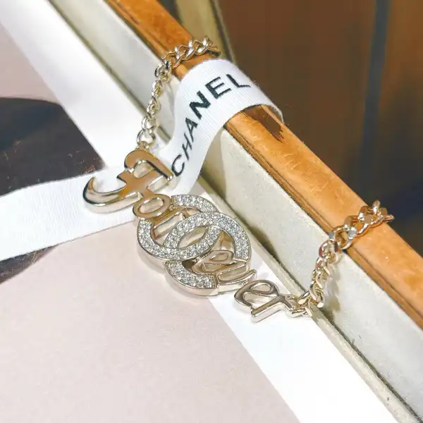 CHANEL NECKLACE