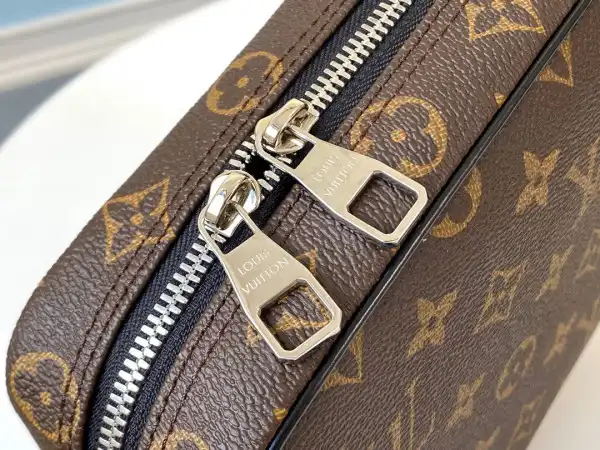 Affordable LOUIS VUITTON TOILETRY POUCH GM