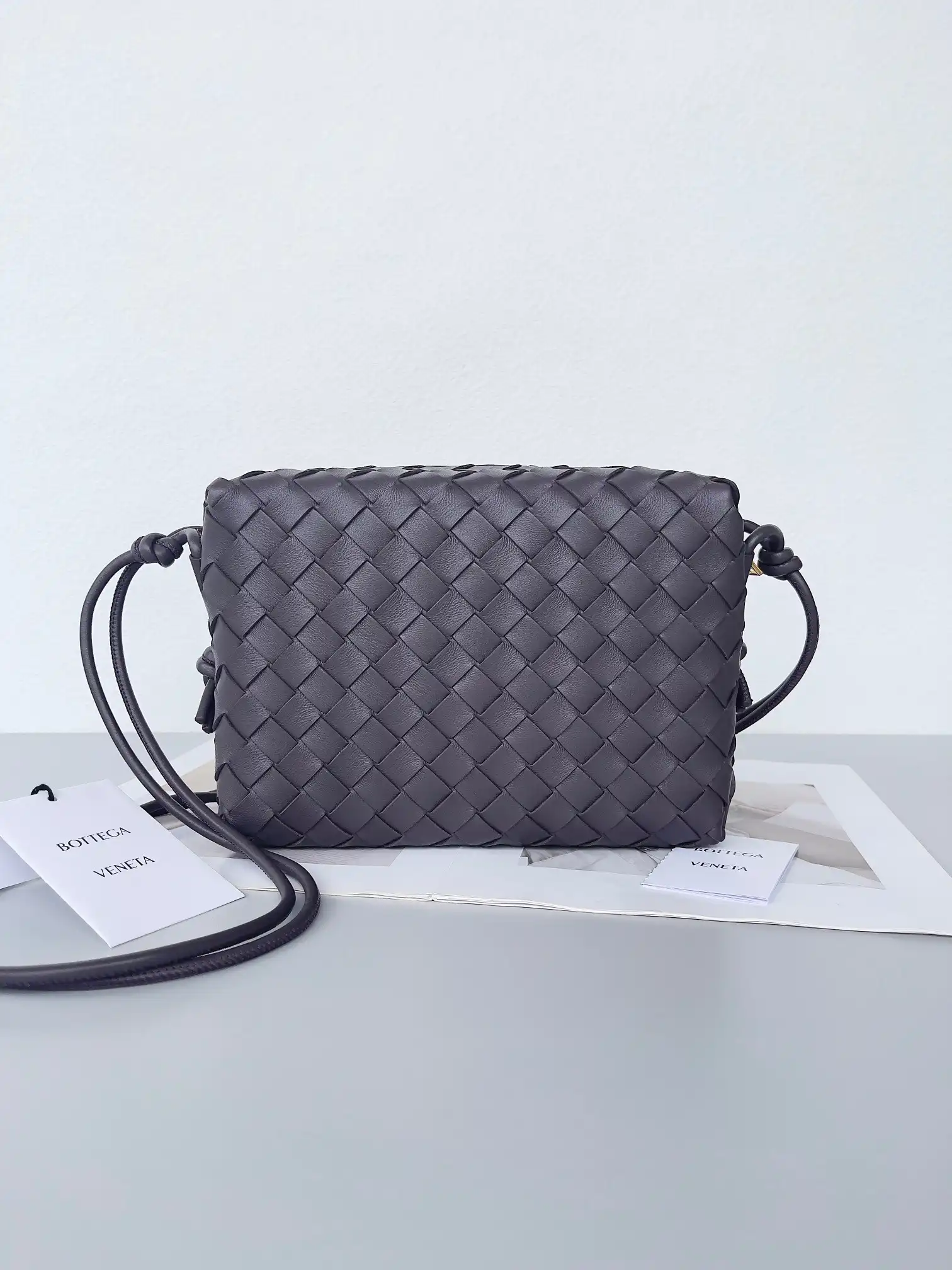 Frstbag ru BOTTEGA VENETA Small Loop Camera Bag