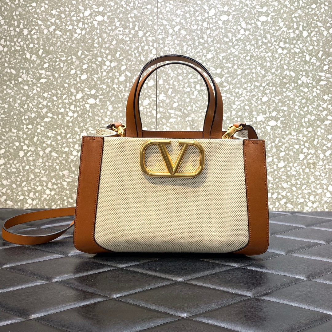 HOT SALE VALENTINO VLOGO SIGNATURE TOTE