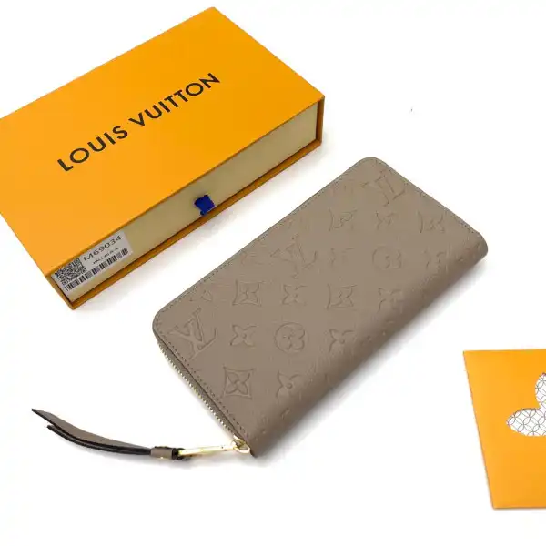 LOUIS VUITTON ZIPPY WALLET