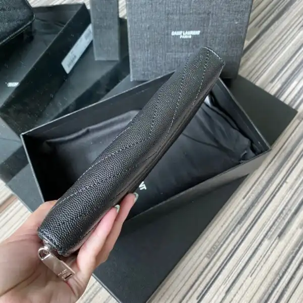 Bagsoffer YSL MONOGRAM ZIPPY WALLET