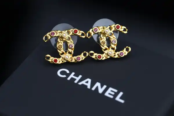 CL EARRINGS