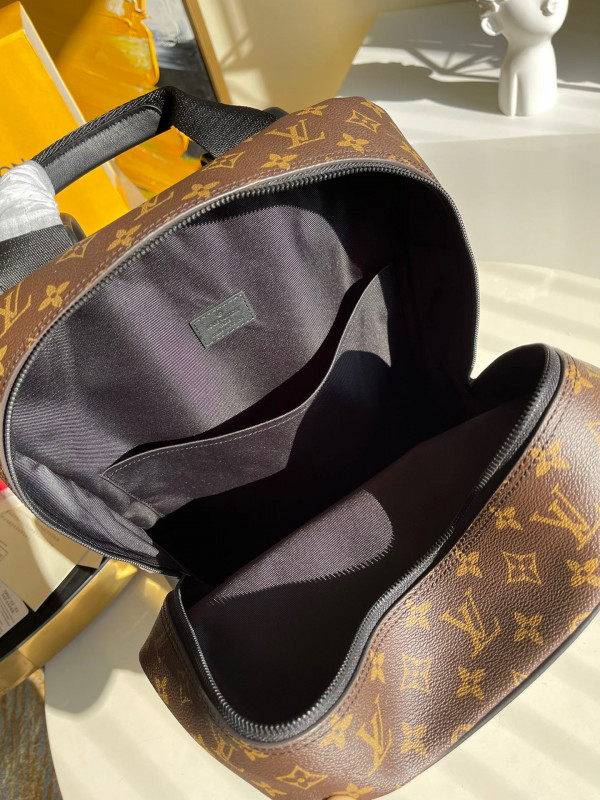 HOT SALE LOUIS VUITTON DEAN BACKPACK