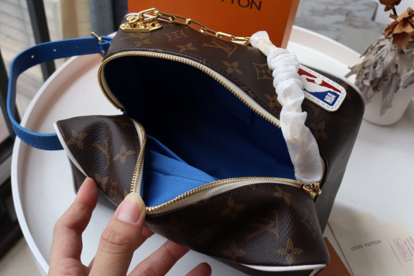 HOT SALE LOUIS VUITTON LVXNBA TOILETRY BAG