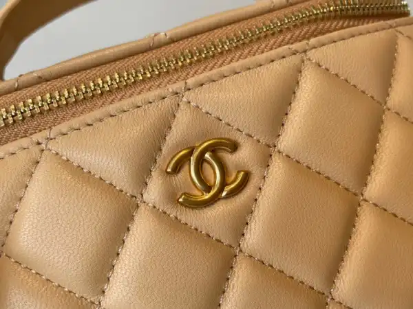 CHANEL VANITY CASE