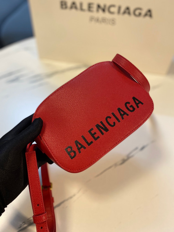 HOT SALE BALENCIAGA EVERYDAY CAMERA BAG XS