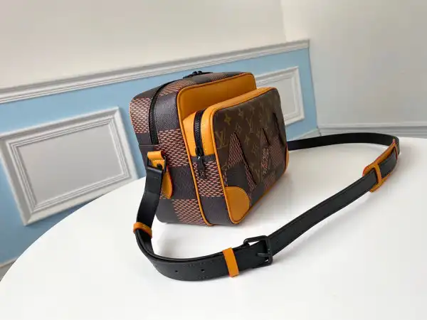 Affordable LOUIS VUITTON MESSAGER BAG