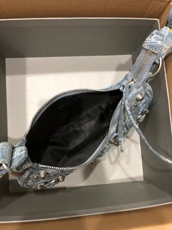 Affordable BALENCIAGA WOMEN'S LE CAGOLE XS SHOULDER BAG