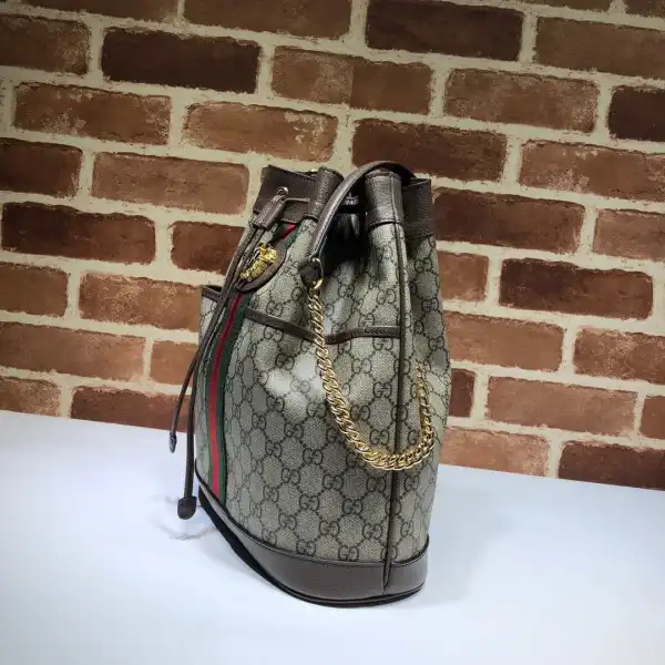 Frstbag ru Gucci Rajah medium bucket bag