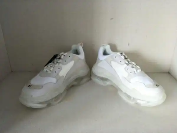 Yupoo bagsoffer BALENCIAGA TRIPLE S