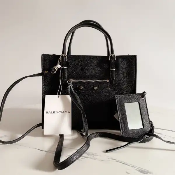 Firstbag Ru BALENCIAGA PAPIER TOTE BAG