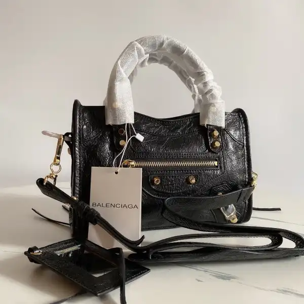 Bagsoffer BALENCIAGA CLASSIC CITY